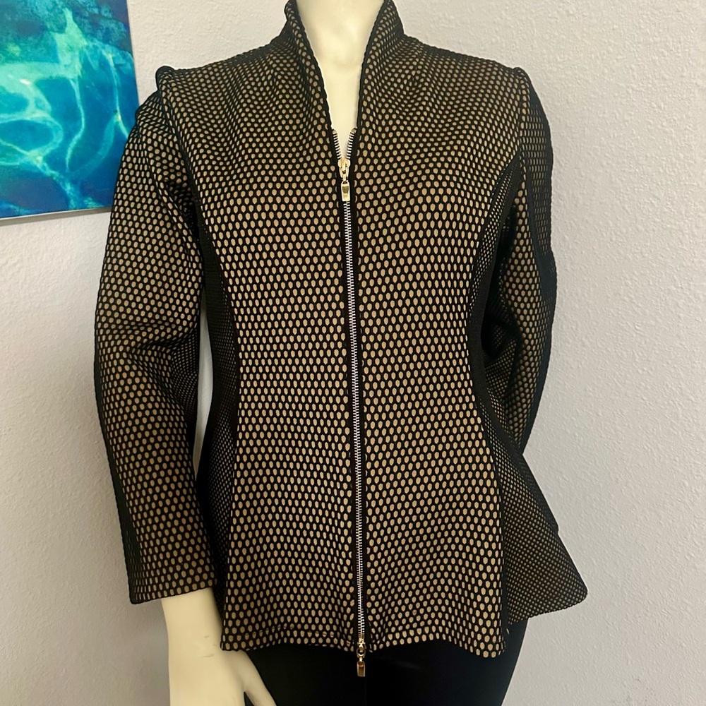 Frank Lyman Design Black and Gold Geometric Blazer